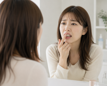 歯が長くなってきた女性
